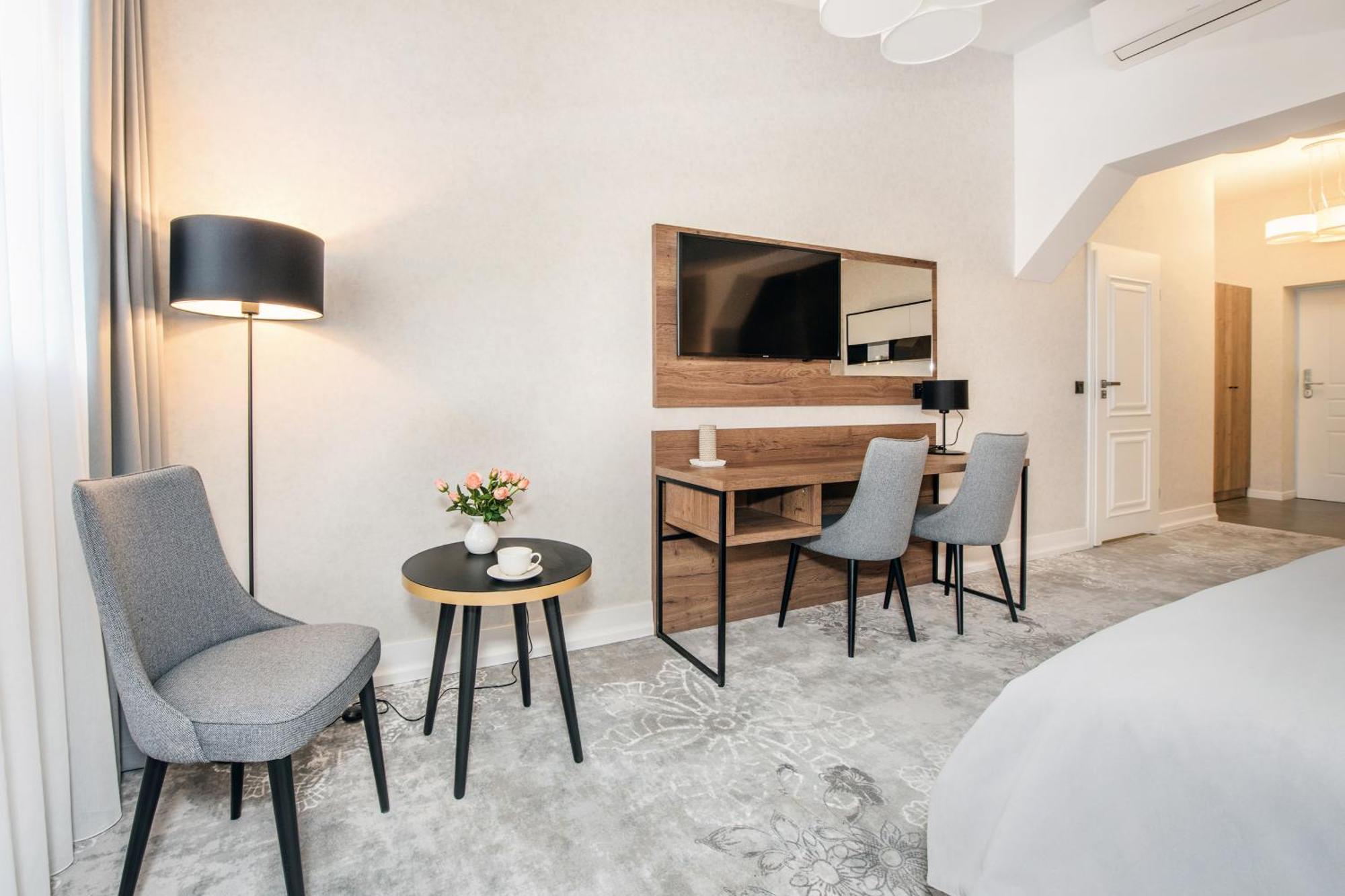 קרקוב Vinfort Aparthotel מראה חיצוני תמונה